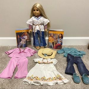American Girl Doll Original Julie Albright! 4 outfits included, great condition!